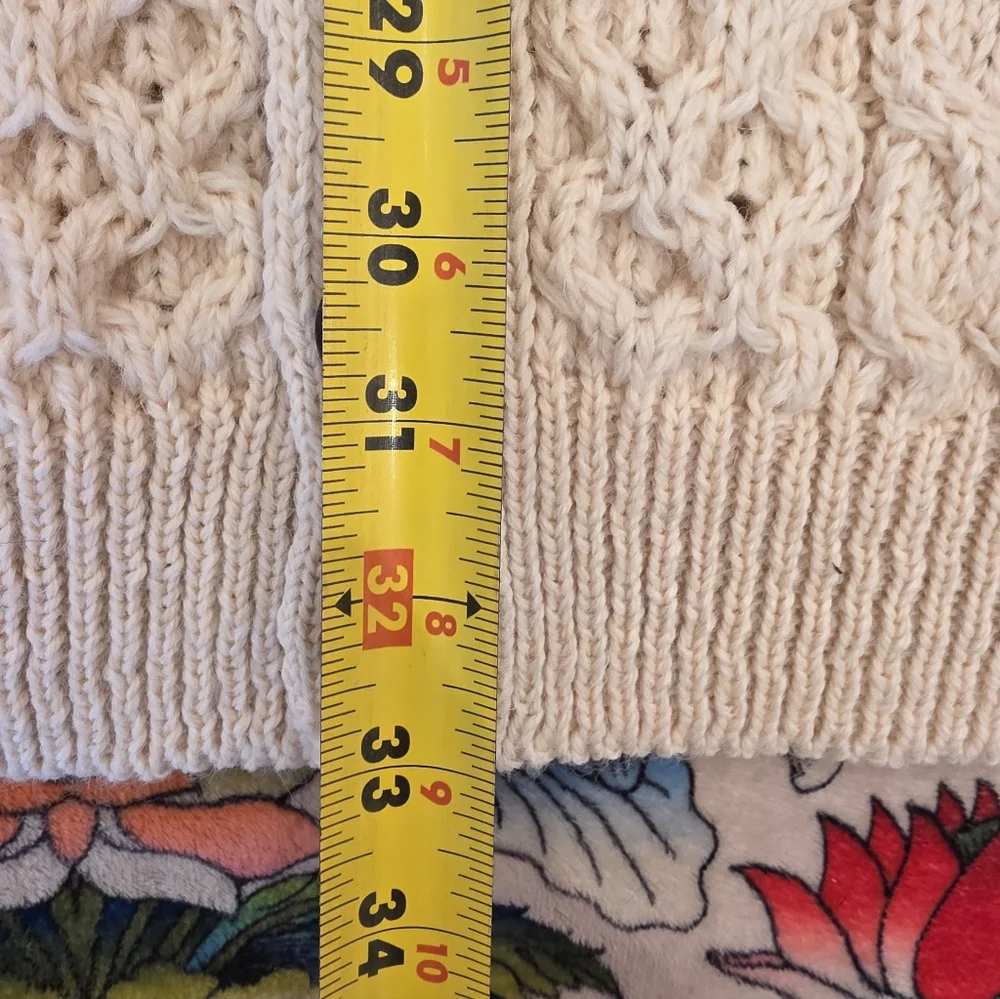 Carraigdonn Cardigan - Picture 8 of 11